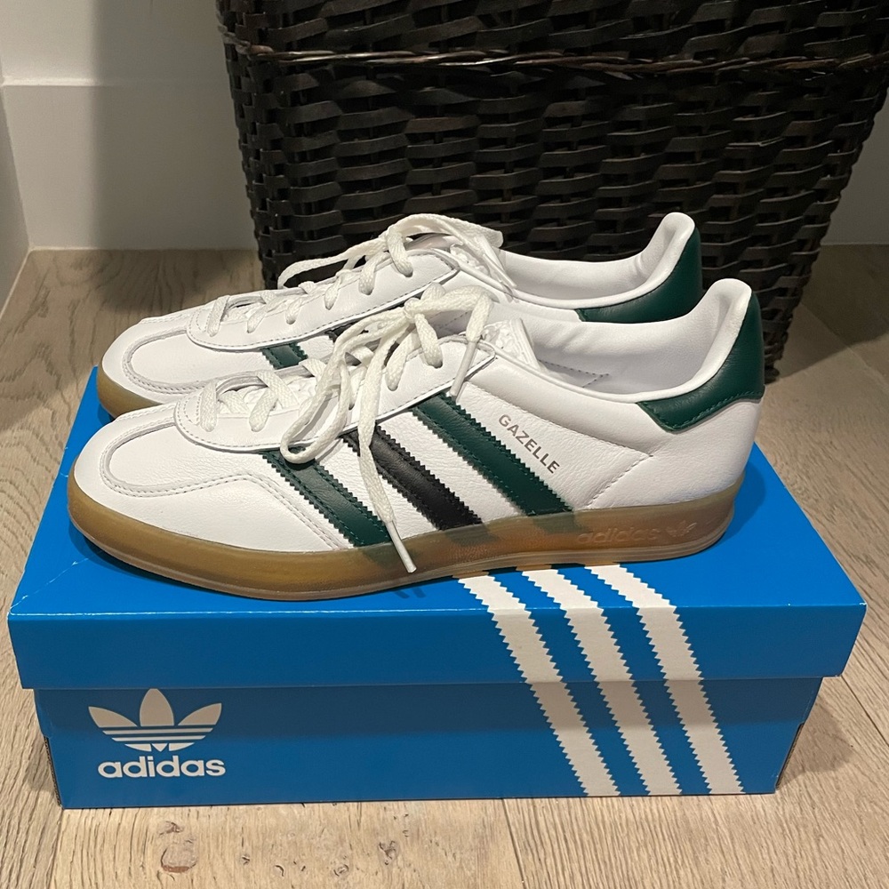 Adidas Gazelle women’s size 8- white with black and green stripes